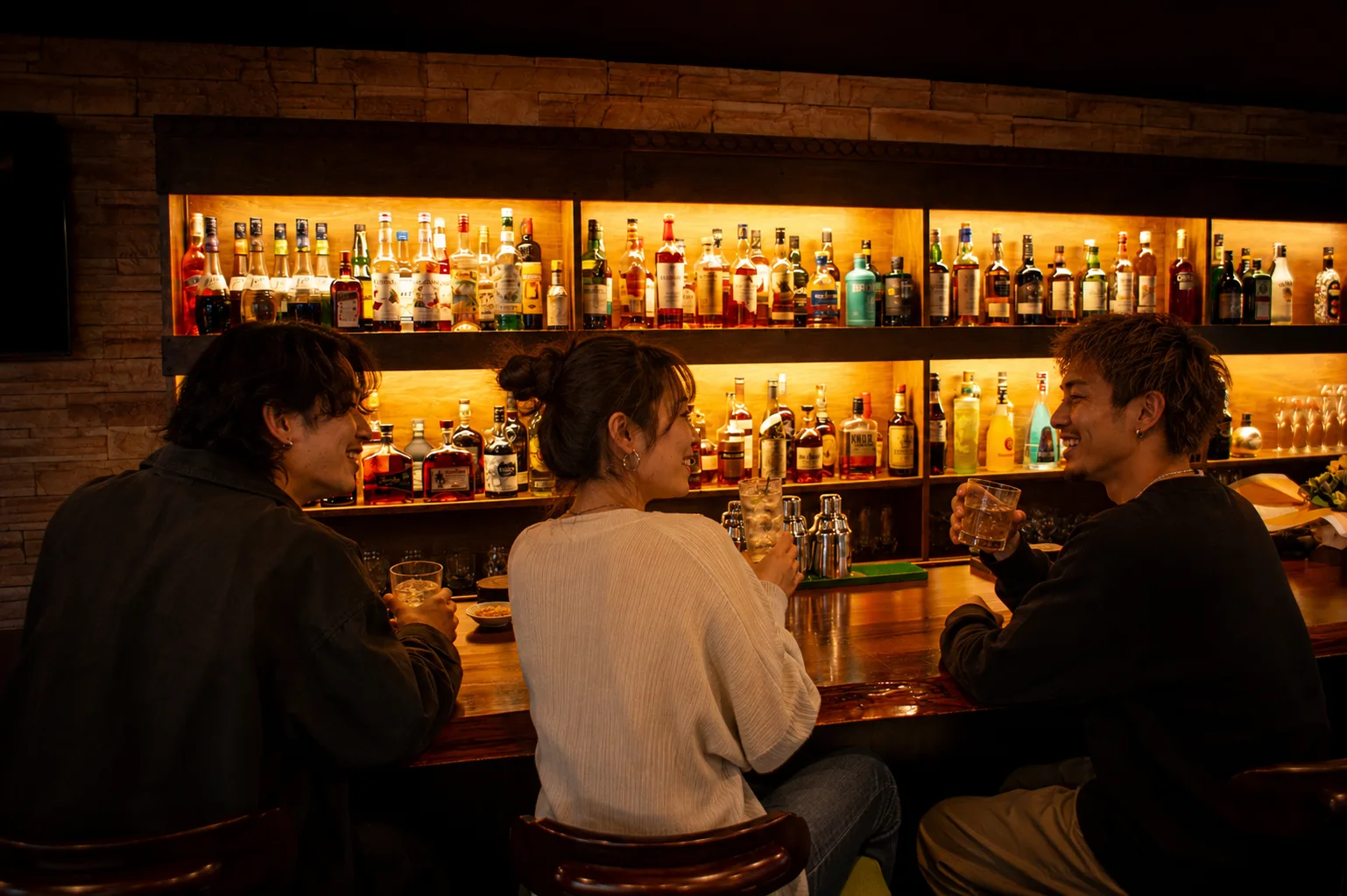 Ende Bar · 7